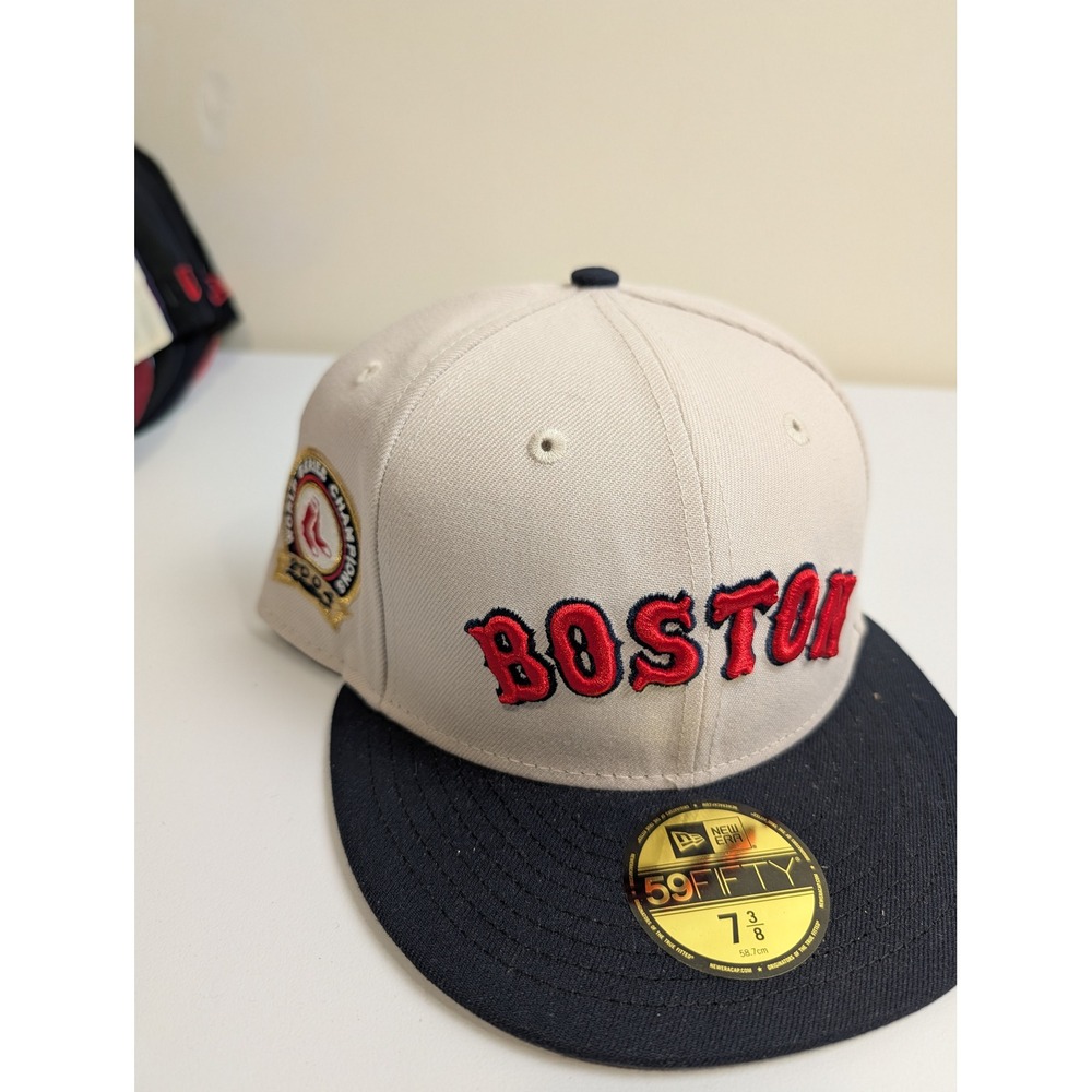 New Era Boston Red Sox Fitted Hat 7 3/8 Khaki 100% Polyester 2004 World Series